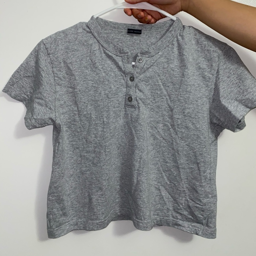 BRANDY MELVILLE CROP TOP